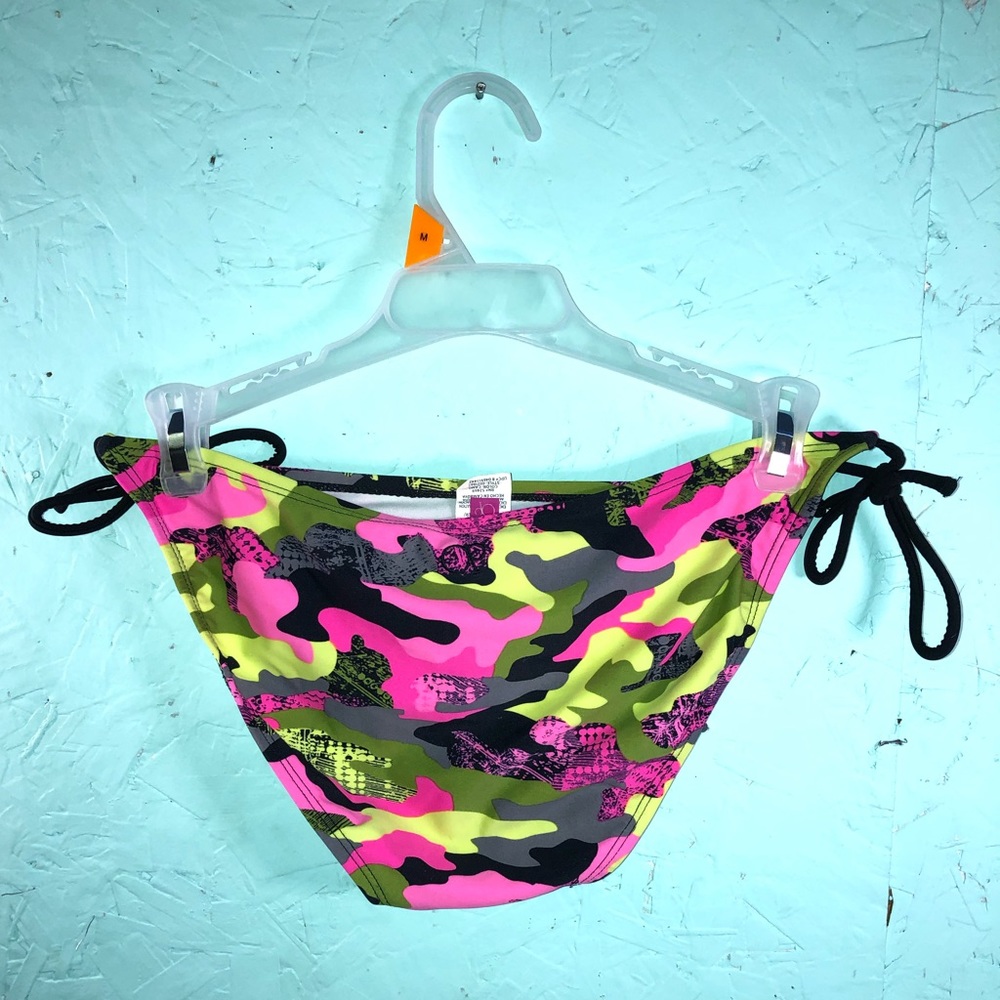 OP Camo Bathing Suit Bottoms - Picture 5 of 6